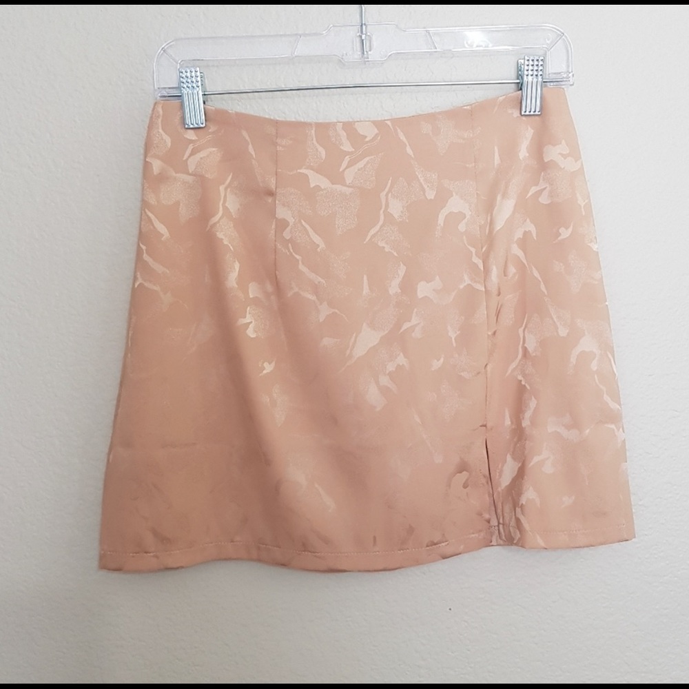 Lulu's Tan Gold Metallic Floral Silky Mini Skirt S